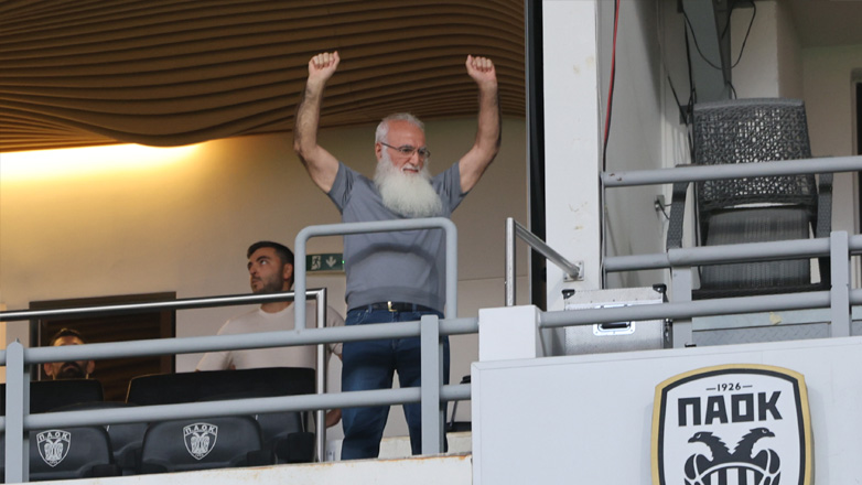 ΠΑΟΚ: Αποθέωση για τον Ιβάν Σαββίδη στην επιστροφή του στην Τούμπα μετά από 5,5 χρόνια!