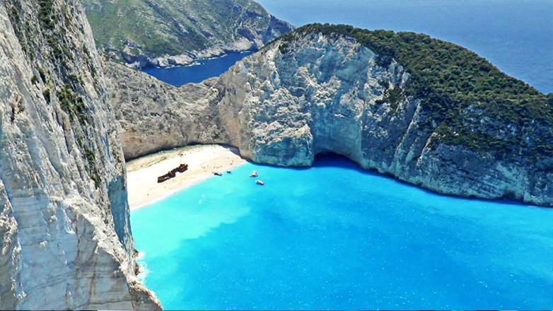 Νεκρός 57χρονος τουρίστας στο Ναυάγιο Ζακύνθου