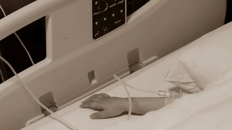 Χανιά: Μάχη για τη ζωή του δίνει το βρέφος που έπεσε από μπαλκόνι