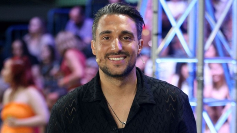 Σάκης Κατσούλης: Άνοιξε το δικό του ξενοδοχείο στο Γκάζι με θέα την Ακρόπολη – «Το όνειρο έγινε διεύθυνση»