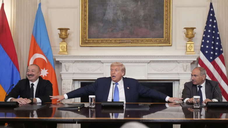Ο Τραμπ ανακοίνωσε την ειρηνευτική συμφωνία μεταξύ Αζερμπαϊτζάν και Αρμενίας