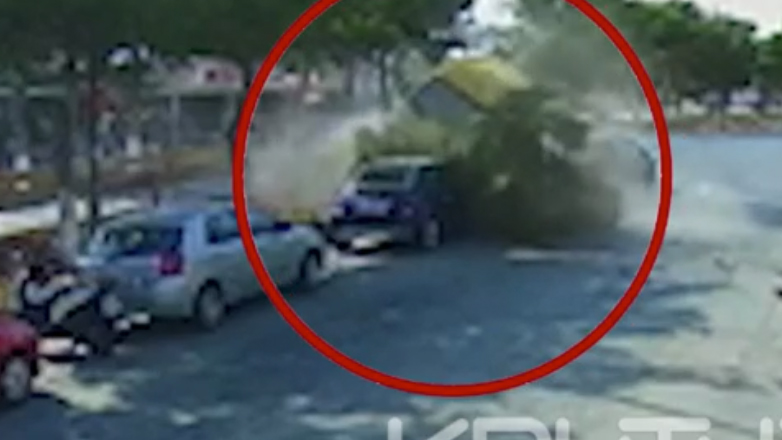 Βίντεο – σοκ από την παράσυρση πεζού στη Χερσόνησο