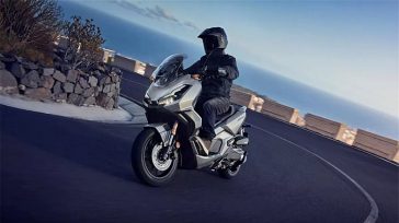 Το Honda ADV350 με Smart Top Box, σε προνομιακή τιμή!
