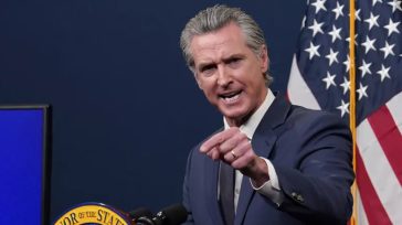 Νιούσομ: «Η Καλιφόρνια δεν θα υποκύψει στον αηδιαστικό εκβιασμό του Τραμπ»