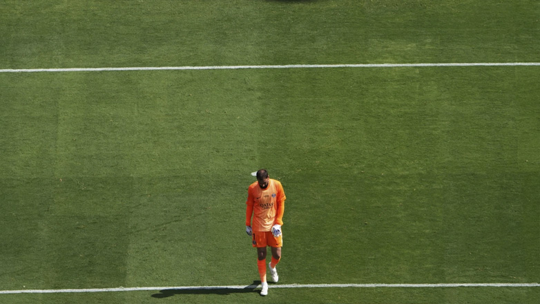 «Αντίο» με αιχμές από τον Ντοναρούμα: «Κάποιος αποφάσισε ότι δεν μπορώ πλέον να είμαι μέλος της Παρί…»