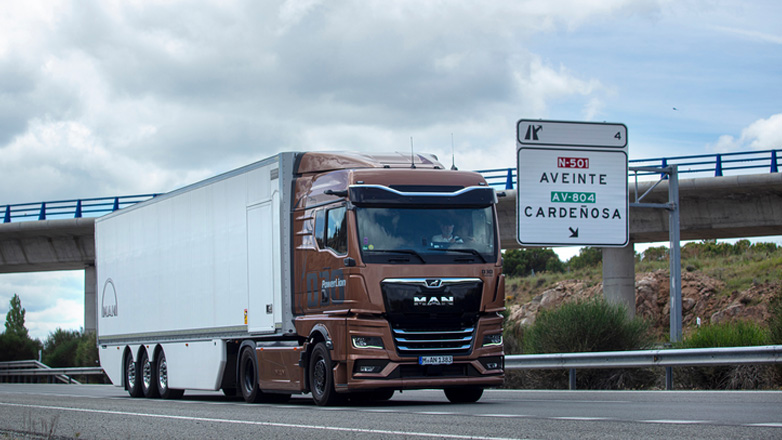 Ρεκόρ αποδοτικότητας: Εντυπωσιάζει το MAN TGX με κινητήρα D30 PowerLion