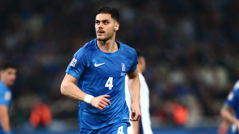 Στο στόχαστρο των Ρόμα και Βιγιαρεάλ ο Μαυροπάνος – Πάνω από 20 εκατ. ευρώ τον ζητά η Γουέστ Χαμ