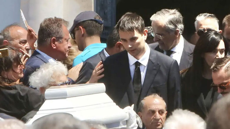 Κώστας Σαμαράς: Το δημόσιο «ευχαριστώ» μετά την κηδεία της αδελφής του, Λένας Σαμαρά