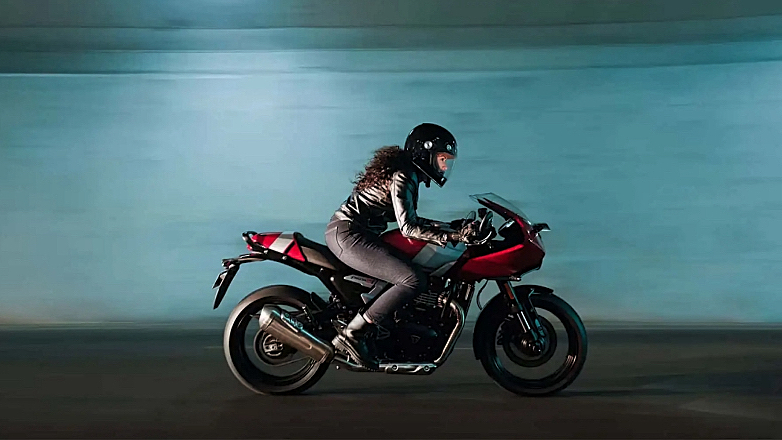 Η νέα Triumph Thruxton 400 έρχεται να κλέψει τις εντυπώσεις!