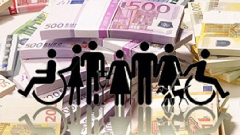 Αλχημείες Μητσοτάκη με τα επιδόματα