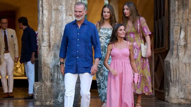 H βασίλισσα Letizia και ο βασιλιάς Felipe απολαμβάνουν τις διακοπές τους στην Ελλάδα!