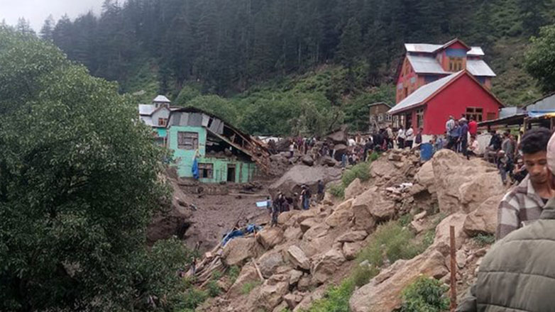 Ινδία: Τουλάχιστον 56 νεκροί εξαιτίας των πλημμυρών και των κατολισθήσεων στο Κασμίρ