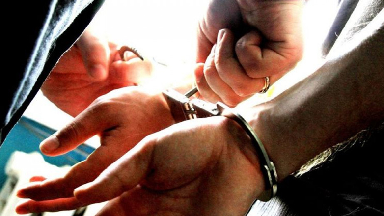 Υπάλληλος της ΑΑΔΕ ζητούσε 4.000 ευρώ για τη διαγραφή προστίμου