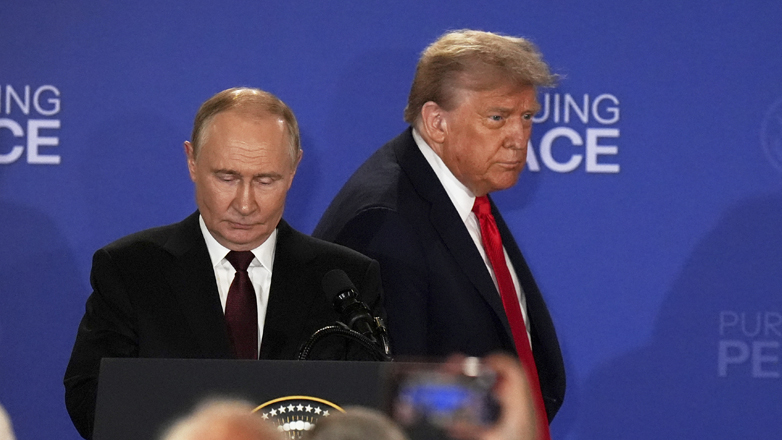 Η γλώσσα του σώματος του Τραμπ έδειχνε ότι ήταν απογοητευμένος μετά τις συνομιλίες με τον Πούτιν