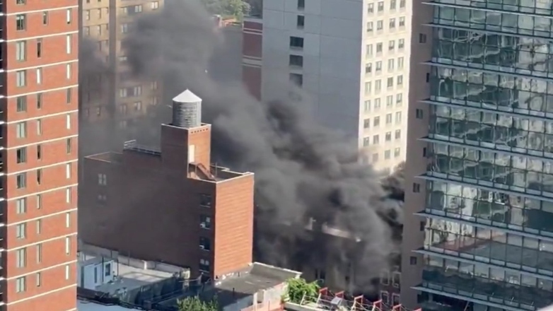 Ισχυρή έκρηξη στο κέντρο του Μανχάταν Ισχυρή έκρηξη στο κέντρο του Μανχάταν