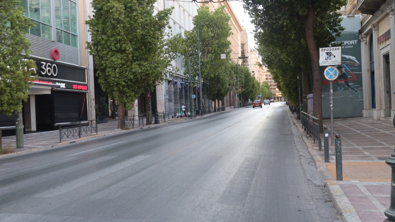 Δεκαπενταύγουστος στην Αθήνα: Έρημοι δρόμοι!