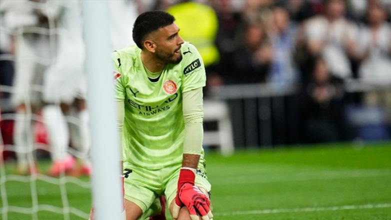 Όλα λάθος από τον γκολκίπερ της Τζιρόνα: Έκανε «δώρο» ένα γκολ, υπέπεσε σε πέναλτι και αποβλήθηκε!