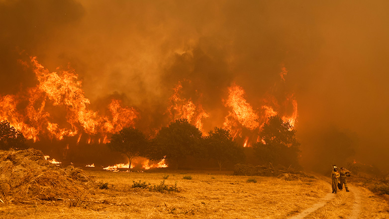 Η Ισπανία συνεχίζει να δίνει μάχη με πύρινα μέτωπα