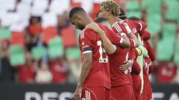 Λίβερπουλ-Μπόρνμουθ: Βαρύ κλίμα και συγκίνηση στο Άνφιλντ για τον Ζότα