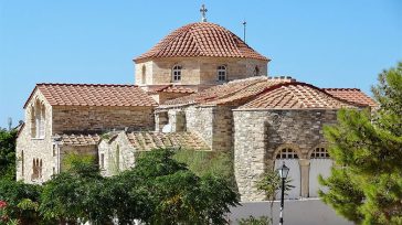 Δεκαπενταύγουστος: Όταν η Κοίμηση γίνεται γιορτή – Οι παραδόσεις και τα έθιμα