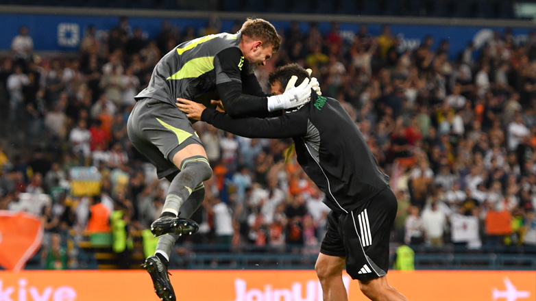 Ντραγκόφσκι: «Οι προπονητές τερματοφυλάκων έκαναν όλη τη δουλειά, μου έλεγαν πού να πέσω»