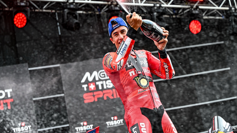 Ο Marquez συνεχίζει το σερί νικών καθώς ο Bagnaia εγκαταλείπει στο MotoGP Sprint