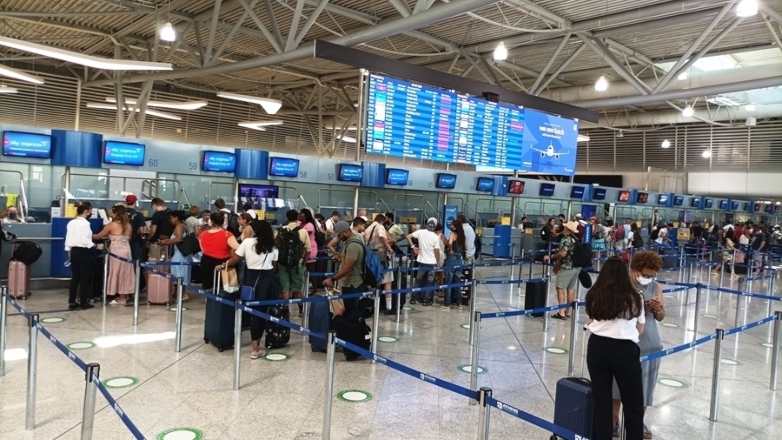 Σε κουρτίνες και σεντόνια βρήκαν μισό τόνο ναρκωτικών, στο «Ελ. Βενιζέλος»