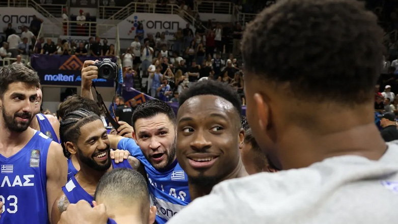 Τι ειπώθηκε πριν από τη σφαλιάρα του Αντετοκούνμπο: Γελούσε ο Λαρεντζάκης, ξεκαρδίστηκε ο Παπανικολάου