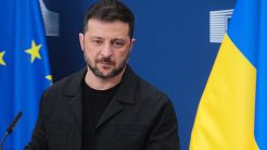 Ζελένσκι προς Πούτιν: «Έλα στο Κίεβο» – «Δεν μπορώ να πάω στην πρωτεύουσα ενός τρομοκράτη»