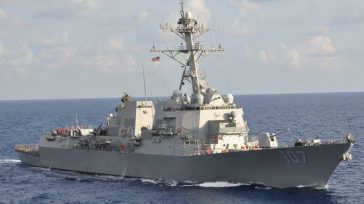 Τρία αντιτορπιλικά των ΗΠΑ θα αναπτυχθούν ανοιχτά της Βενεζουέλας στο πλαίσιο του αγώνα κατά «των ναρκωτικών»