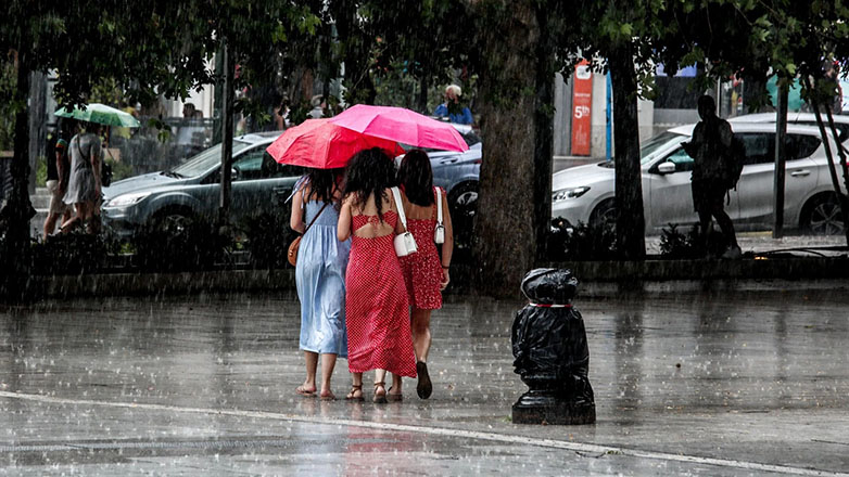 Βροχές σήμερα και ζέστες από αύριο Βροχές σήμερα και ζέστες από αύριο