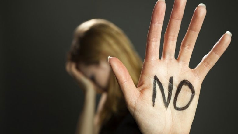 Ρόδος: 62χρονος έδωσε πέντε ευρώ σε επτάχρονη για να βγάλει τα ρούχα της