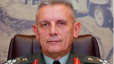 Ο στρατηγός ε.α. Κωνσταντίνος Φλώρος διαφωνεί κάθετα με την κατάργηση της 1ης Στρατιάς