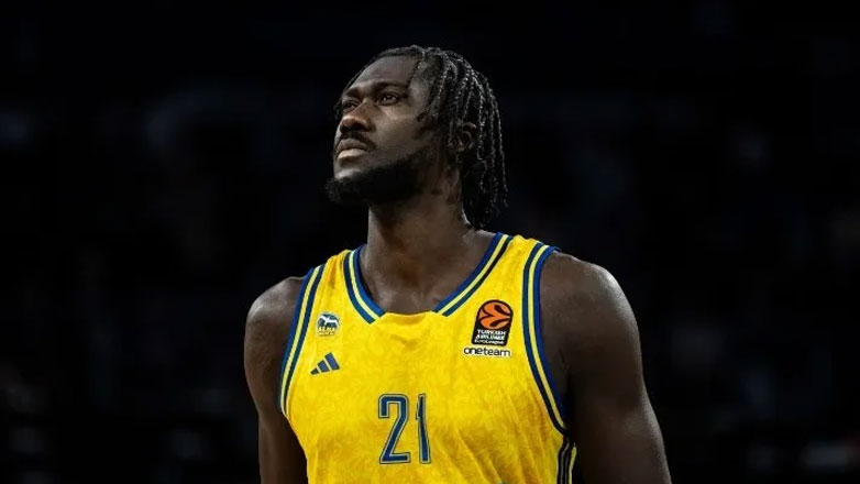 Μπάσκετ: Στην προετοιμασία του Ολυμπιακού θα μετέχει ο Καλίφα Κουμάντζε