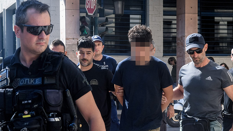 Πάτρα: «Η αστυνομία απέκρυψε το τηλέφωνο του παιδιού μας με σκοπό να το ενοχοποιήσουν»