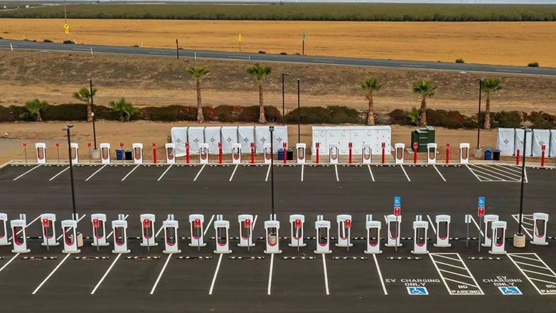 Αυτοί είναι οι μεγαλύτεροι σταθμοί φόρτισης ηλεκτρικών σε ολόκληρο τον πλανήτη (Βίντεο)