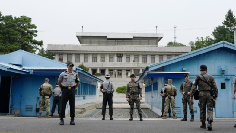 Η Βόρεια Κορέα λέει πως απειλείται «ανεξέλεγκτη» σύγκρουση με τη Νότια