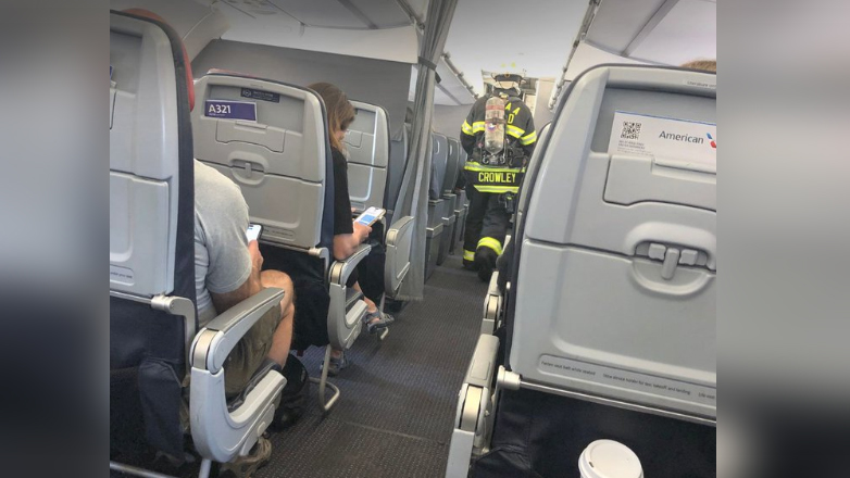 ΗΠΑ: Συσκευή επιβάτη της American Airlines πήρε φωτιά την ώρα της πτήσης
