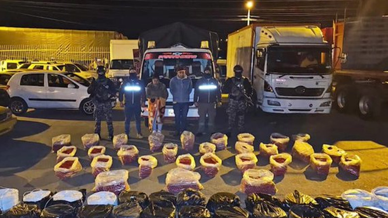 Ισημερινός: Κατασχέθηκε μεγάλη ποσότητα εκρηκτικών με προορισμό την Κολομβία