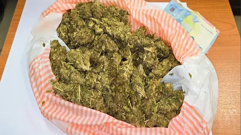 Σκιάθος: Συνελήφθησαν τρία  άτομα για ναρκωτικά