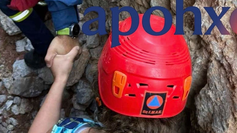 Καρέ καρέ η επιχείρηση απεγκλωβισμού των 38 επιβατών του Οδοντωτού