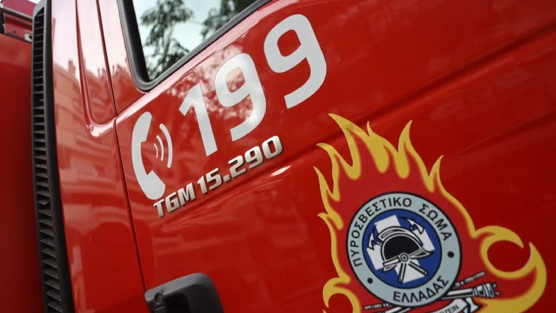 Ασπρόπυργος: Συνεχίζεται η προσπάθεια κατάσβεσης πυρκαγιάς