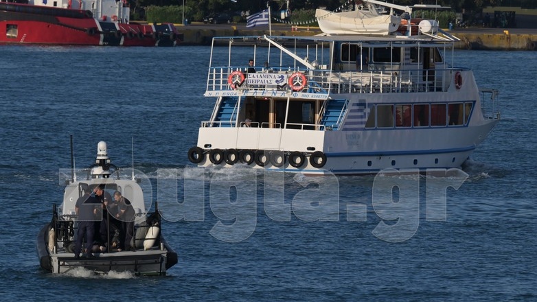 Γυναίκα ανασύρθηκε νεκρή από το λιμάνι στον Πειραιά