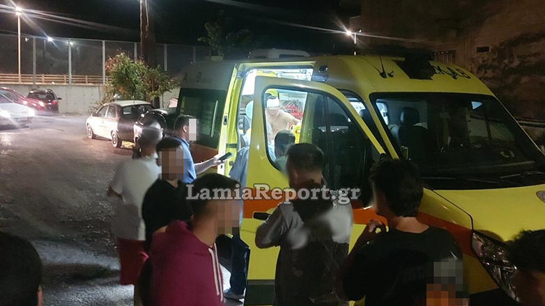 Καμένα Βούρλα: Άγριο ξύλο μεταξύ παραθεριστών – Τέσσερις τραυματίες στο νοσοκομείο