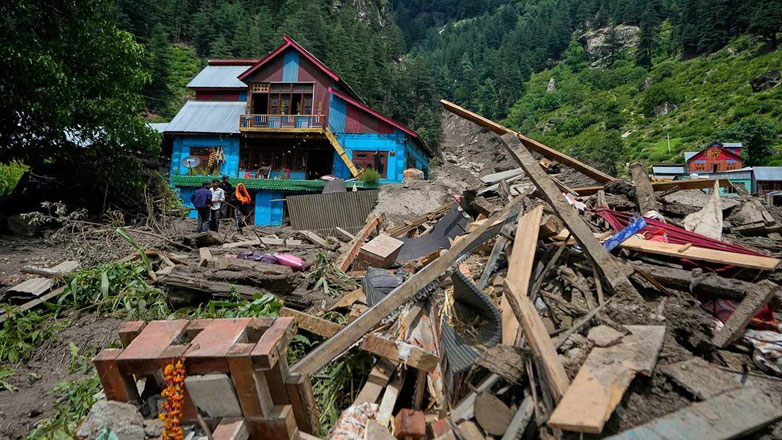 Ινδία: Πέντε νεκροί από τις καταρρακτώδεις βροχές στο ινδικό Κασμίρ