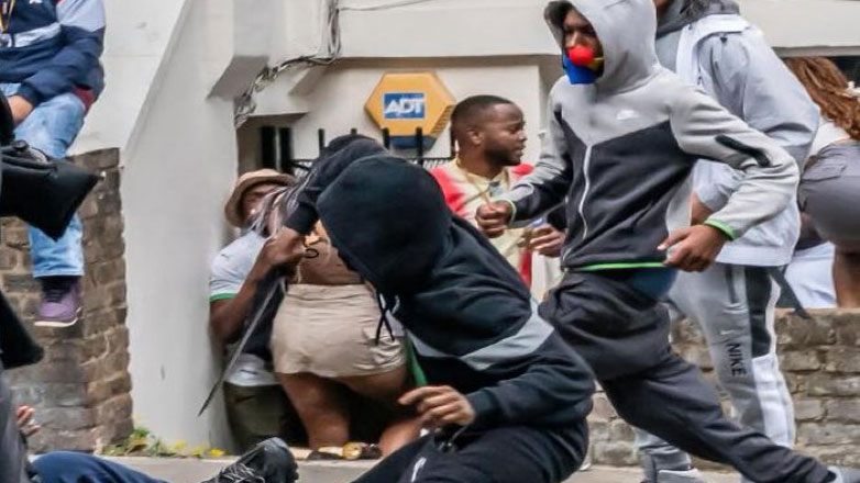 Νότινγκ Χιλ: Βία και συλλήψεις στο καρναβάλι –  Δύο επιθέσεις με μαχαίρι