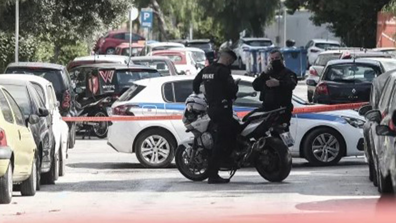 Βόλος: 18χρονος Ρομά απείλησε αστυνομικούς:  «Έχουμε καλύτερα όπλα από τα δικά σας»