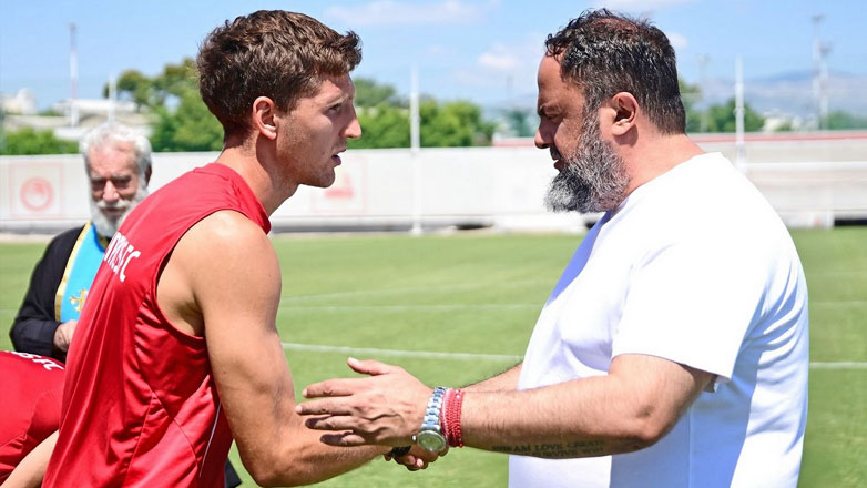 Ολυμπιακός: Αγιασμός στου Ρέντη παρουσία του Βαγγέλη Μαρινάκη