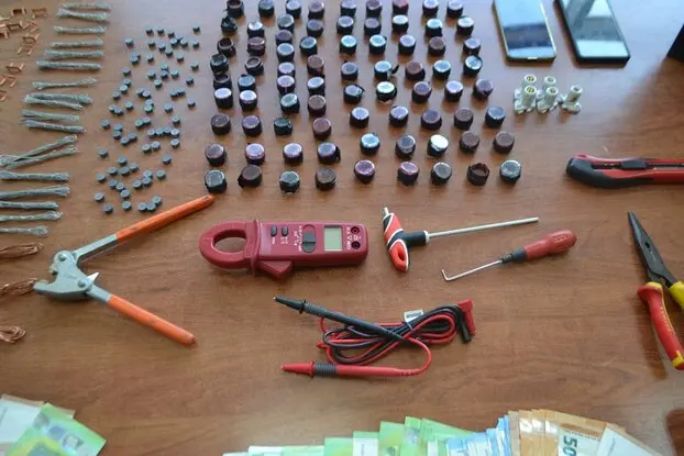 Τρείς συλλήψεις για δεκάδες ρευματοκλοπές στο Νομό Ηρακλείου