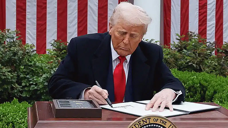 Αυξάνονται σε 50% οι δασμοί των ΗΠΑ σε προϊόντα από την Ινδία